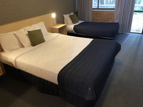 Bribie Island Hotel - Accommodation Brisbane 1