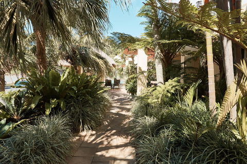Sea Change Beachfront Apartments - Accommodation Brisbane 19