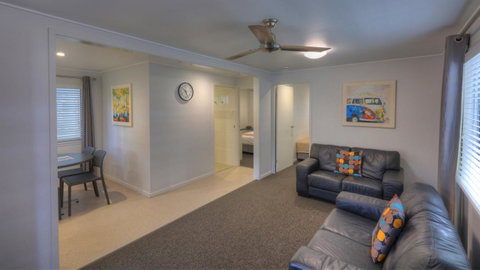 Alex Beach Cabins And Tourist Park - Accommodation Brisbane 9