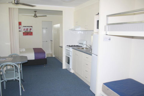 Alex Beach Cabins And Tourist Park - Accommodation Brisbane 41