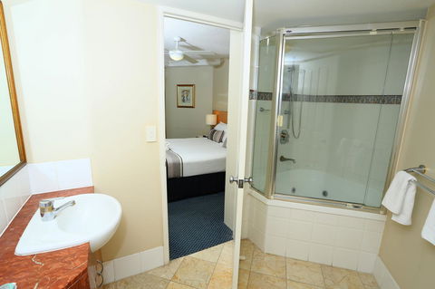 Landmark Resort - Accommodation Brisbane 1