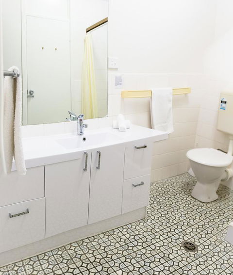 Amaroo On Mandalay, Magnetic Island - Accommodation Brisbane 4