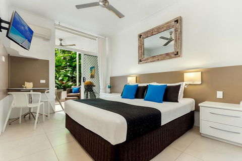 By The Sea Port Douglas - Accommodation Brisbane 11