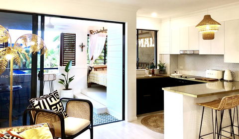 NOMAD - Luxe Apartment - Accommodation Brisbane 23
