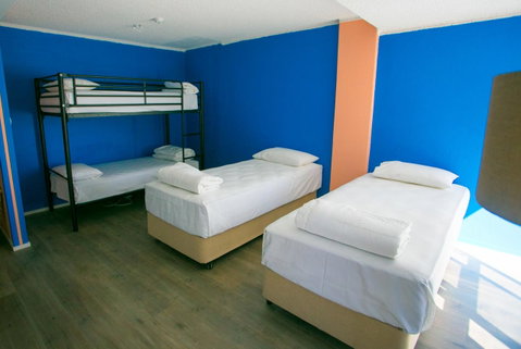 Rainbow Bay Backpackers - Accommodation Brisbane 10