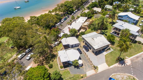 Sunset Cabins 1770 - Accommodation Brisbane 6
