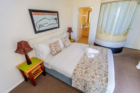 Grand Palais Boolarong Beachside Apartments - Accommodation Brisbane 33