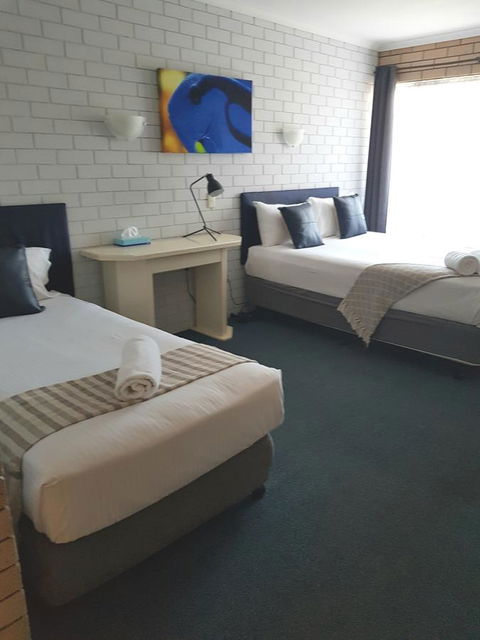Twin Pines Motel - Accommodation Brisbane 13