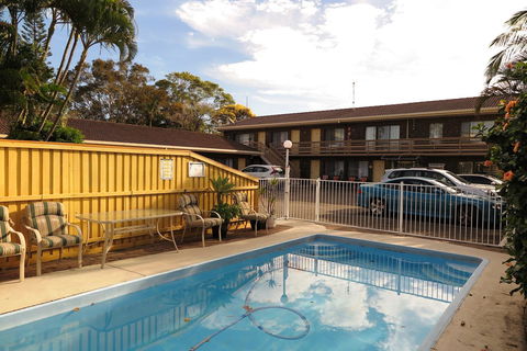 Twin Pines Motel - Accommodation Brisbane 0