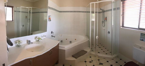 The Bearded Dragon Boutique Hotel - Accommodation Brisbane 5