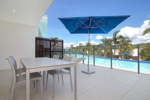 Pool Resort Port Douglas - Accommodation Brisbane 9