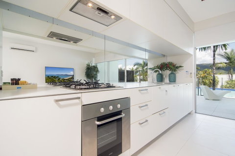Pool Resort Port Douglas - Accommodation Brisbane 8