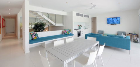 Pool Resort Port Douglas - Accommodation Brisbane 6