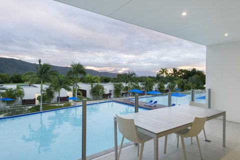 Pool Resort Port Douglas - Accommodation Brisbane 18