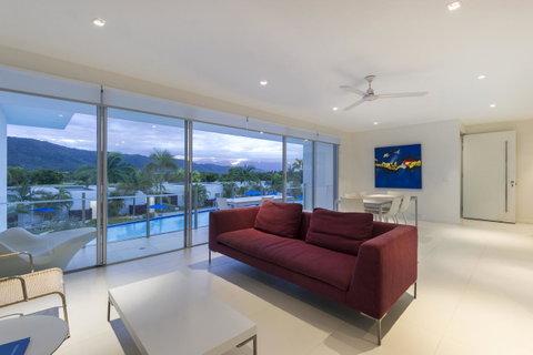 Pool Resort Port Douglas - Accommodation Brisbane 17