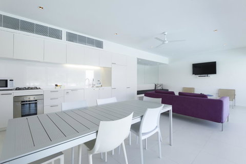 Pool Resort Port Douglas - Accommodation Brisbane 21