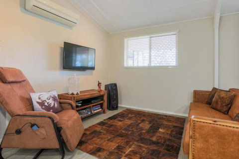 Bed & Breakfast 1 Bedroom Guest House - Accommodation Brisbane 24