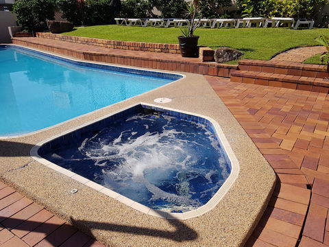 Surfers Chalet - Accommodation Brisbane 26