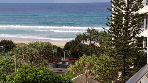 Surfers Chalet - Accommodation Brisbane 23