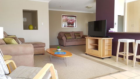 Surfers Chalet - Accommodation Brisbane 18