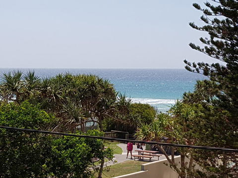 Surfers Chalet - Accommodation Brisbane 28