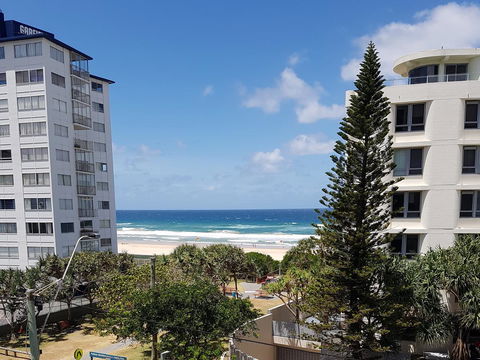 Surfers Chalet - Accommodation Brisbane 29
