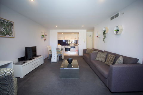 Circle Luxury Holidays - Accommodation Brisbane 2