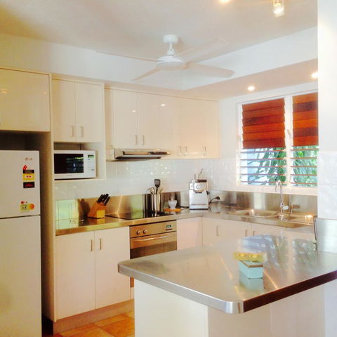 [ ANDY'S BEACH HOUSE ] - Accommodation Brisbane 36