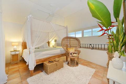 [ ANDY'S BEACH HOUSE ] - Accommodation Brisbane 1