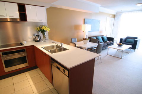 Mantra Towers Of Chevron - Accommodation Brisbane 13