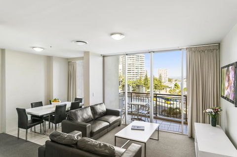 Mantra Towers Of Chevron - Accommodation Brisbane 24