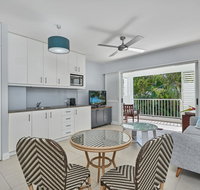 Couples private spa beach getaway - Accommodation Brisbane