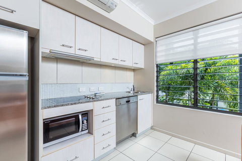 Sea Point On Trinity Beach - Accommodation Brisbane 19