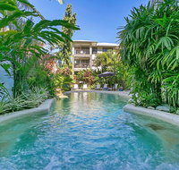 Sea Point on Trinity Beach - Accommodation Brisbane