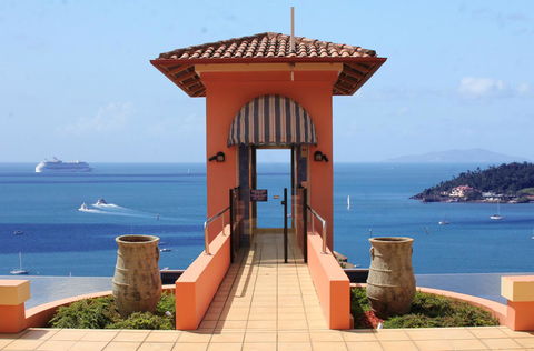 Martinique Whitsunday Resort - Accommodation Brisbane 1