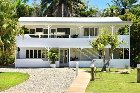 Jamaica Beach House - Accommodation Brisbane 16