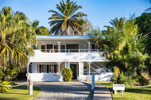 Jamaica Beach House - Accommodation Brisbane 0
