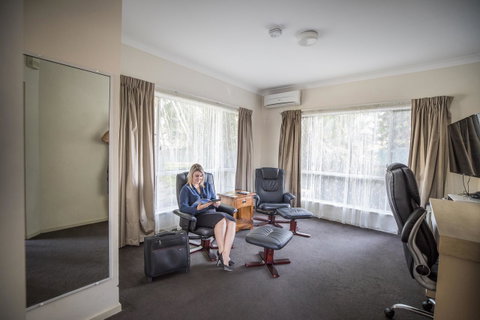 Emerald Maraboon Motor Inn - Accommodation Brisbane 44