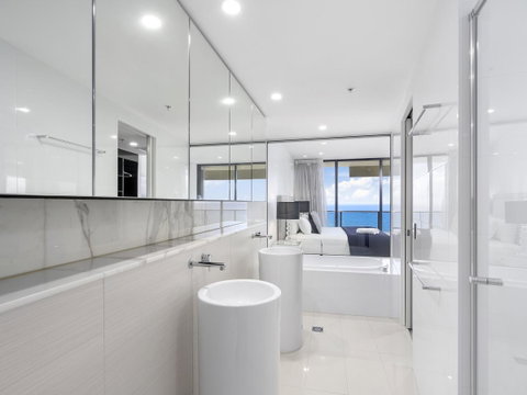 Oracle Resort Broadbeach - Gclr - Accommodation Brisbane 24