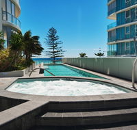 Reflection Tower Two - Accommodation Brisbane
