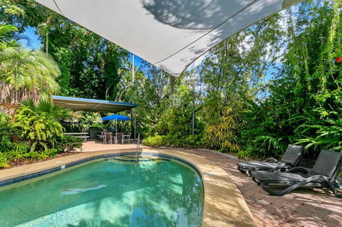 Roydon Beachfront Apartments - Accommodation Brisbane 10
