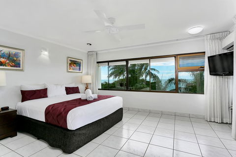 Roydon Beachfront Apartments - Accommodation Brisbane 3