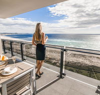 Iconic Kirra Beach Resort - Accommodation Brisbane