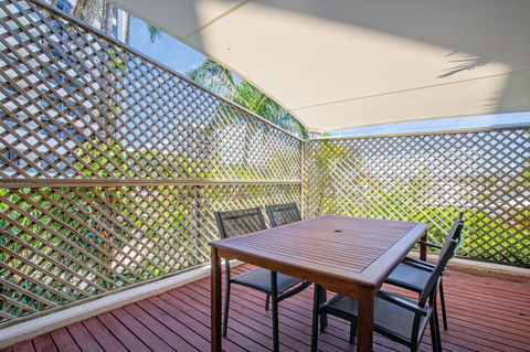 Tiki Hotel Apartments Surfers Paradise - Accommodation Brisbane 10