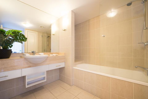 Pinnacles - Accommodation Brisbane 4