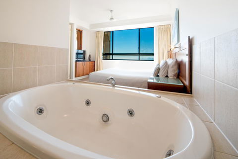 Pinnacles - Accommodation Brisbane 9