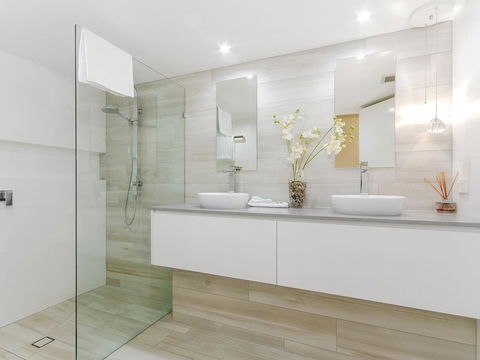 Sunbird Beach Resort Main Beach - Accommodation Brisbane 5