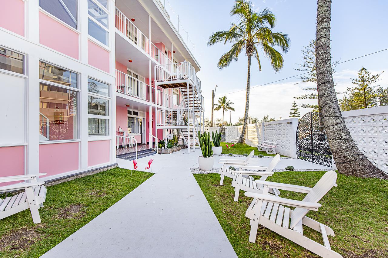 West Burleigh QLD Accommodation Brisbane