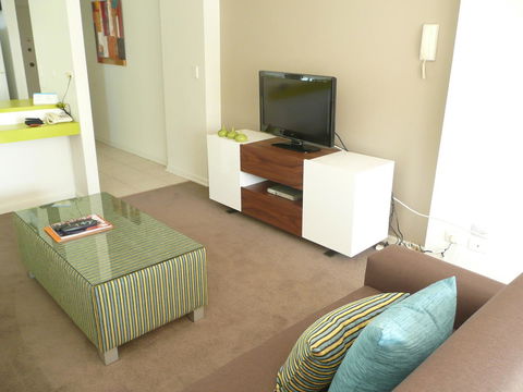 Grosvenor Beachfront Apartments Surfers Paradise - Accommodation Brisbane 24