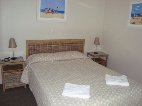 Grosvenor Beachfront Apartments Surfers Paradise - Accommodation Brisbane 13